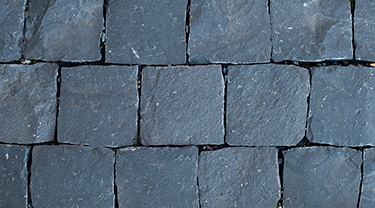 BLACK BASALT SPLIT CUBES & COBBLES