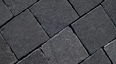 GALAXY BLACK LIMESTONE TUMBLED PAVERS