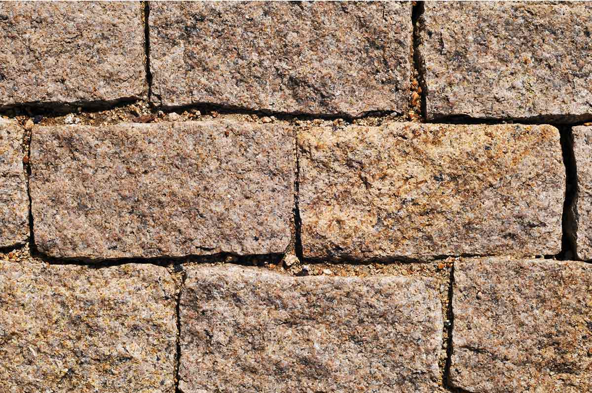 RATTAN YELLOW GRANITE SPLIT CUBES & COBBLES (LIMITED AVAILABILITY)