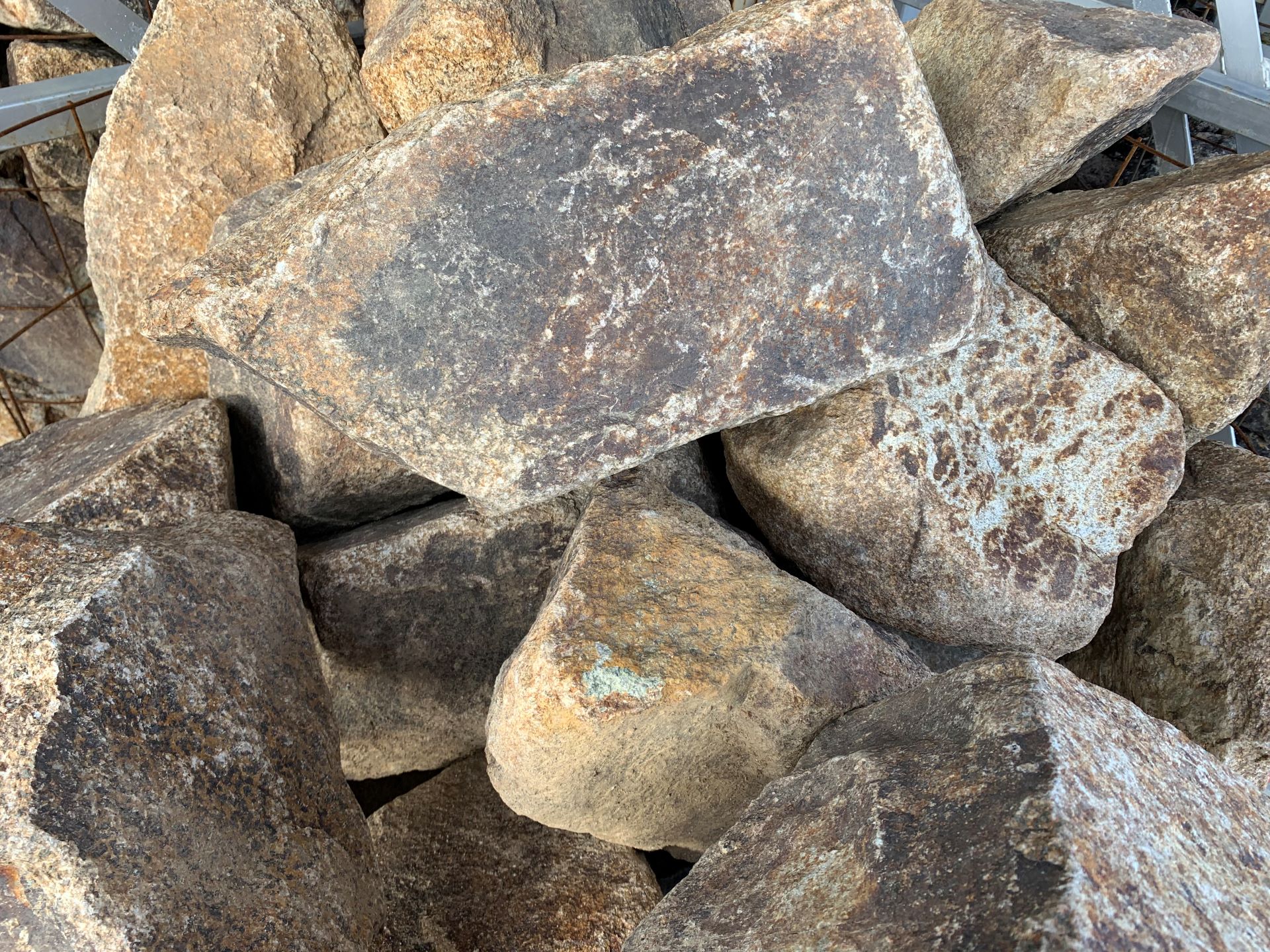 CARMEL VALLEY GRANITE WALL ROCK