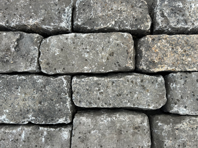 RECLAIMED GREY GRANITE BELGIUM COBBLES