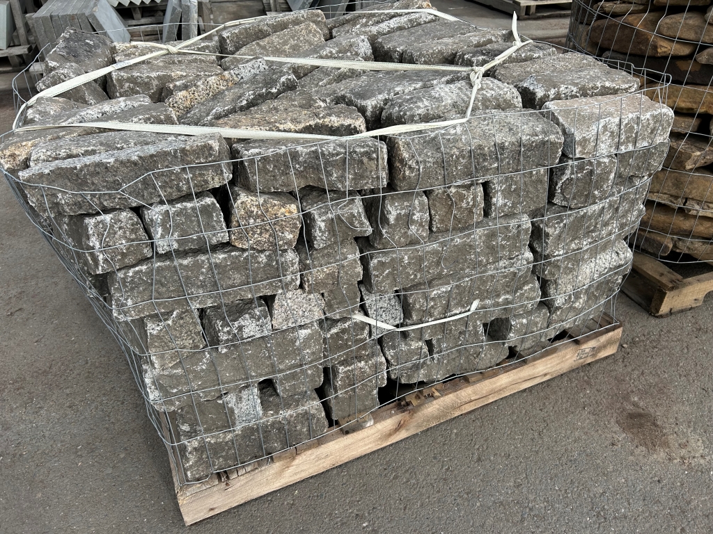 RECLAIMED GREY GRANITE SPLIT COBBLES