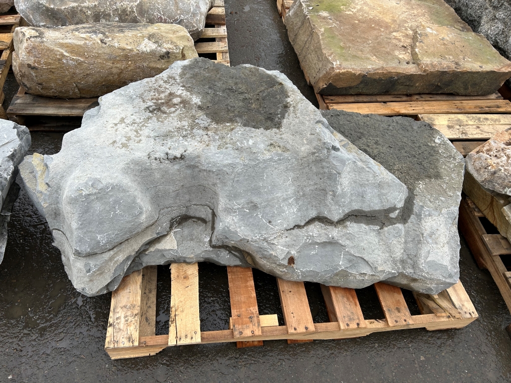 CROOKED RIVER BOULDERS