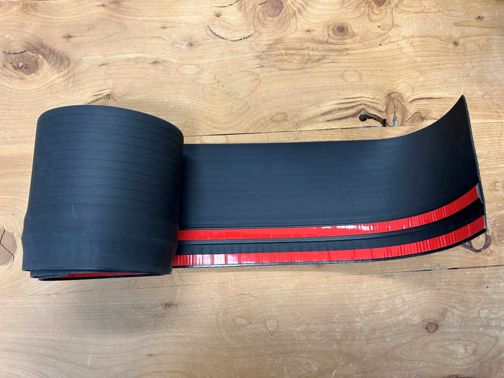 TAILGATE GAP COVER